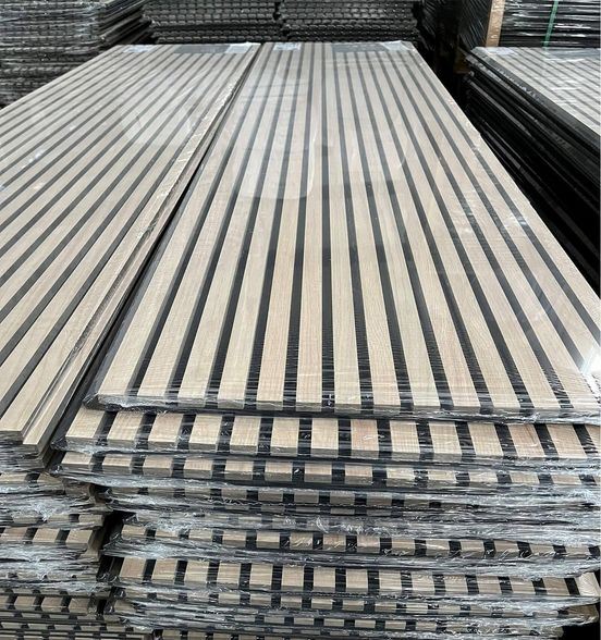 Līstes Laminēts Pet Finier Koka Akustiskie Paneļi Sienas Griesti Skaņas izolācija